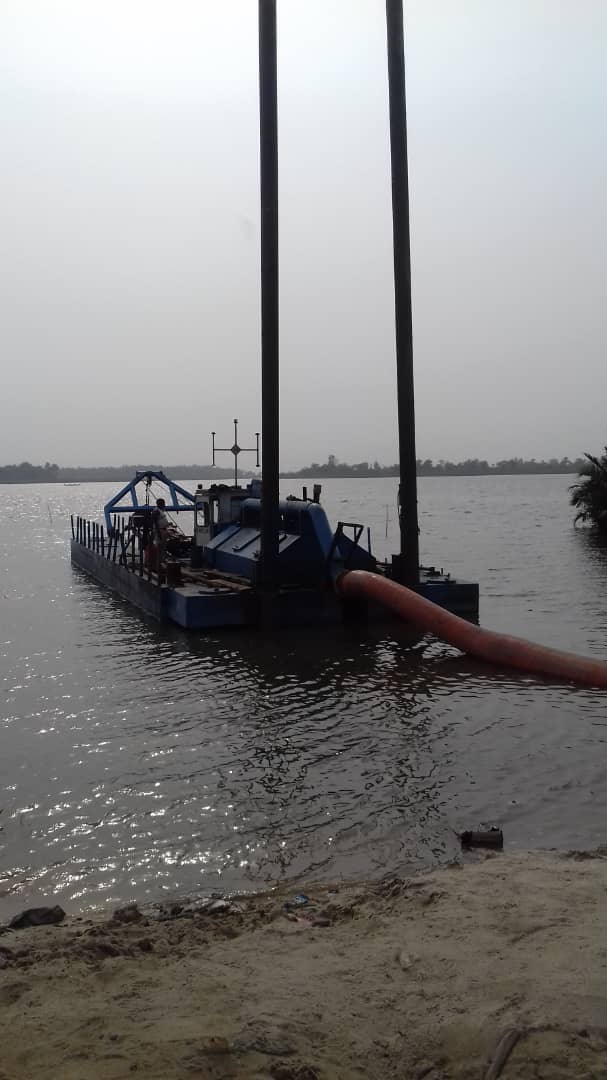 POBjedu 16-inch cutter suction dredger with spud poles on open water